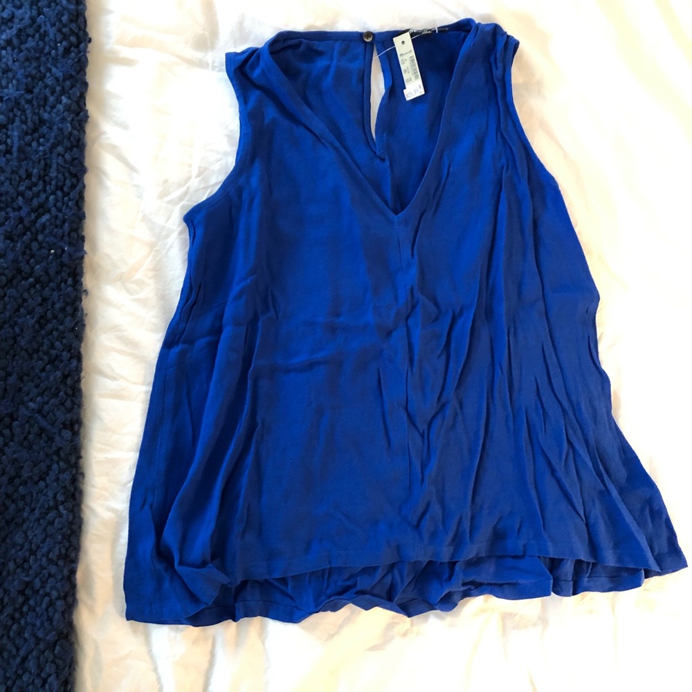 NWT Madewell royal blue v neck